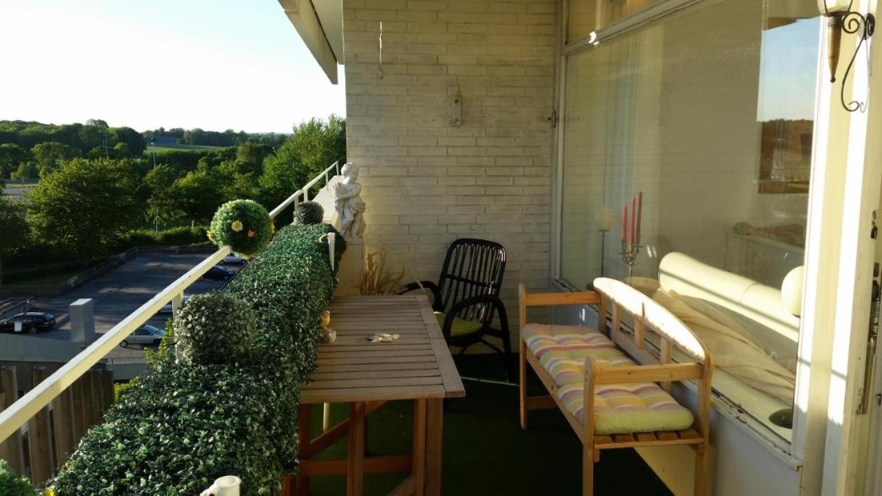 Zum Wohlfuhlen Fur 4 Erwachsene +1 Kind, Schwimmbad Vor Der Tur Tiere Erlaubt Appartement Sierksdorf Buitenkant foto